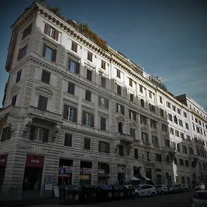 Penzion 325 Ai Fori, Řím